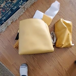 Purse w/ make up bag and wallet plus extra strap